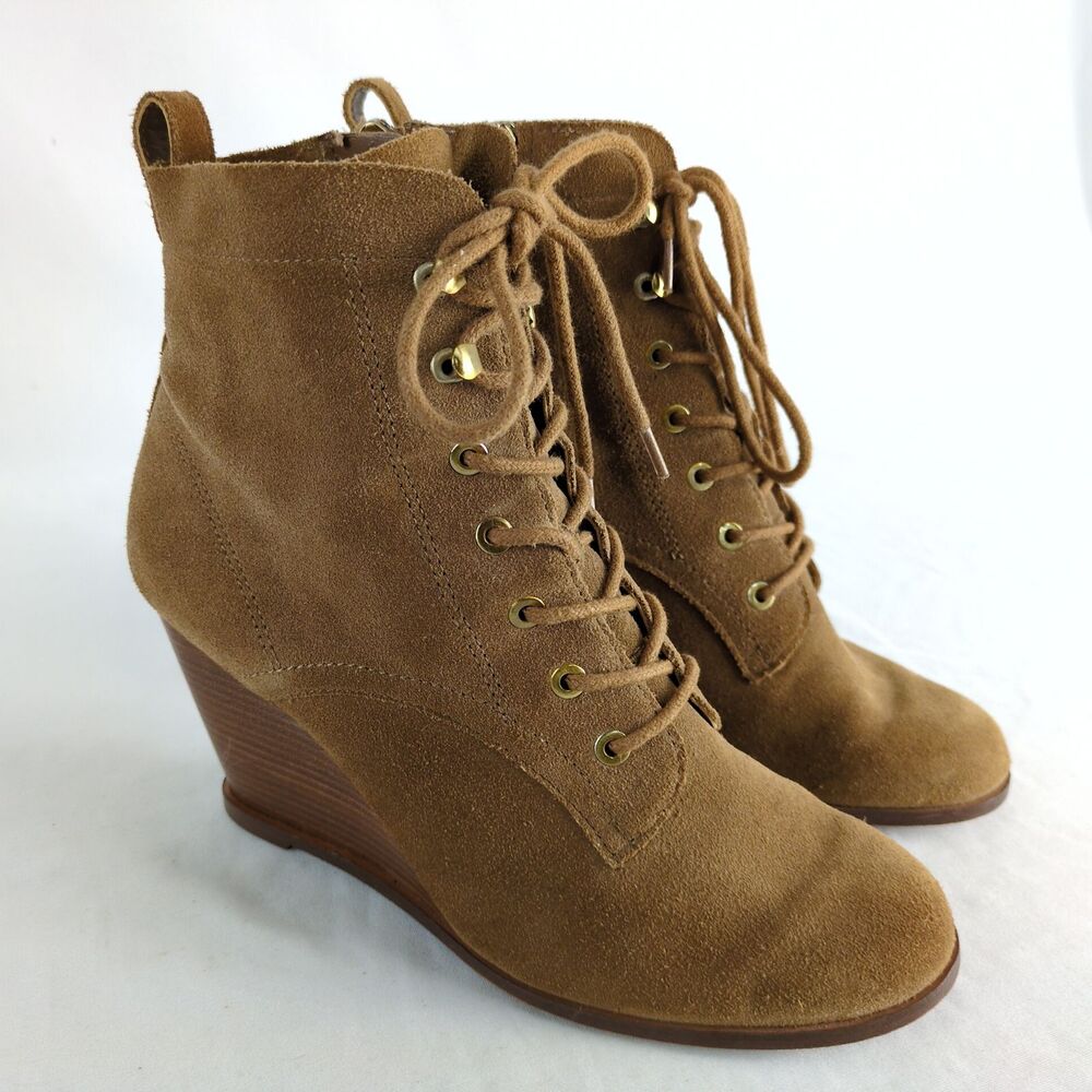 BCBGeneration Wiley‎ Suede Leather Wedge Ankle Boots Women's 7 Booties Side Zip
